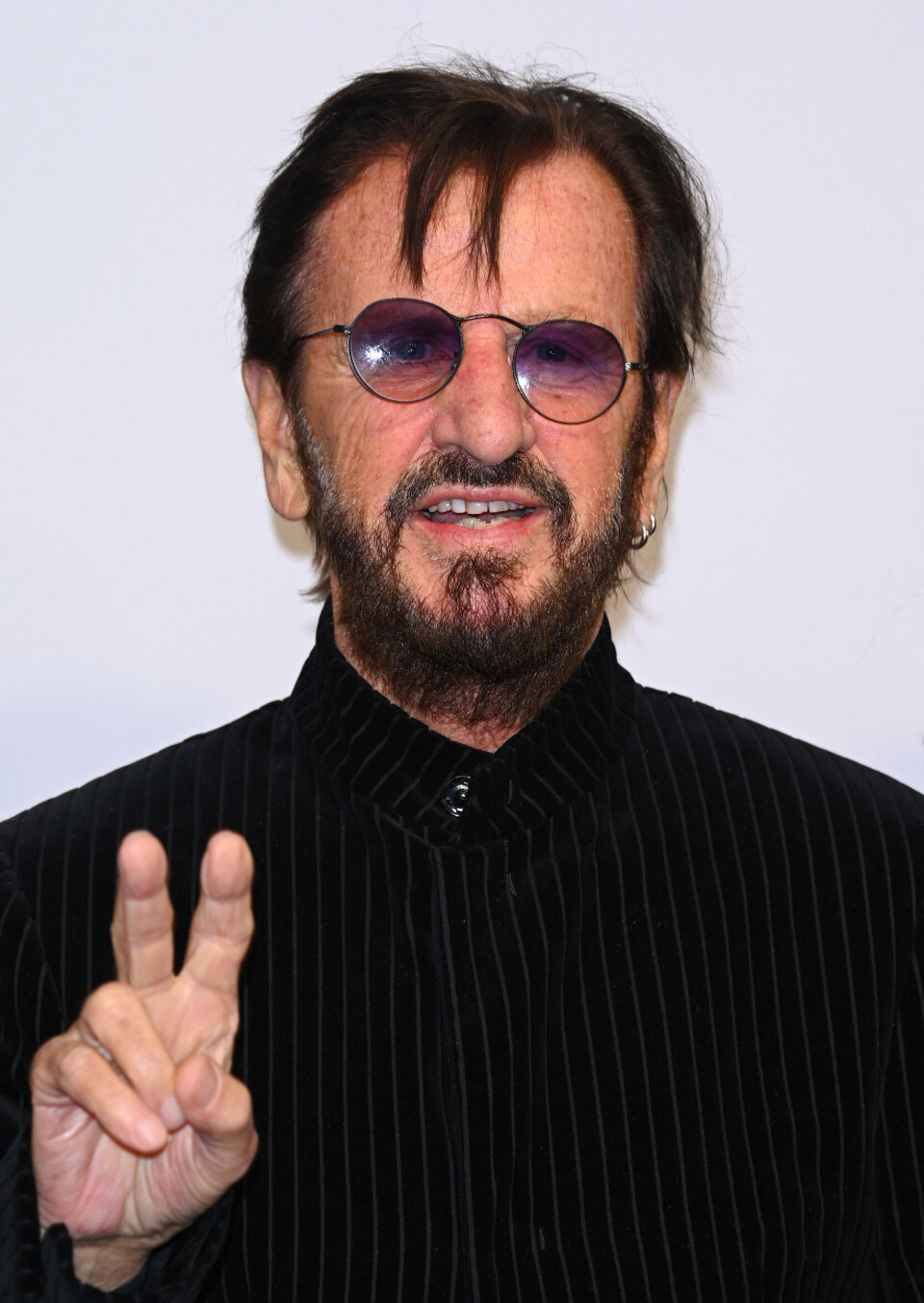 Ligesom Noller er Ringo Starr, 85, trommeslager, og mødet med den verdenskendte Beatle i England er noget, som Noller aldrig glemmer.