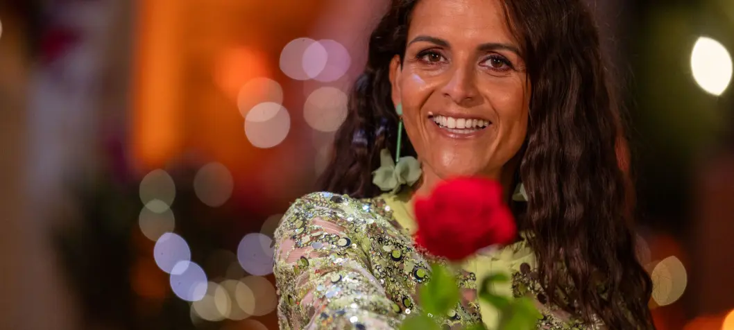 Den første rose siger mere, end du tror: Et mønster gentager sig sæson efter sæson