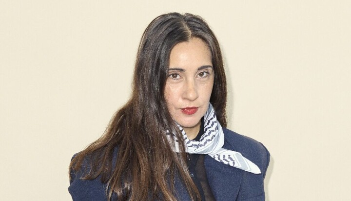 Carla Rafaella gør modstand gennem bøger: 'Det handler om at bryde tavsheden'