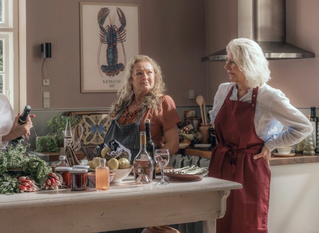Veninderne fra ’Madklubben’ er tilbage: Her er, hvad vores anmelder siger om filmen