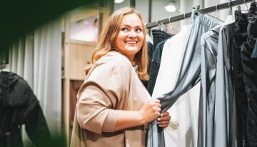 I mange år dulmede Charlotte sit mindreværd med shopping – men en dag gik det galt