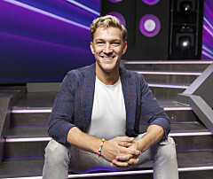 SE BILLEDET: Michael Olesen i vild kærlighedserklæring