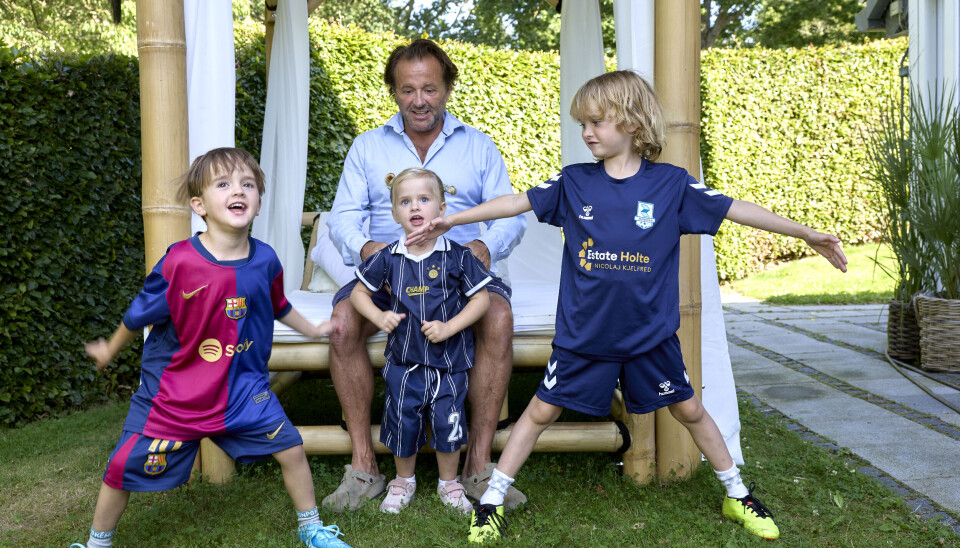 Dennis Knudsen og børnene Lucas, Noah og Aura