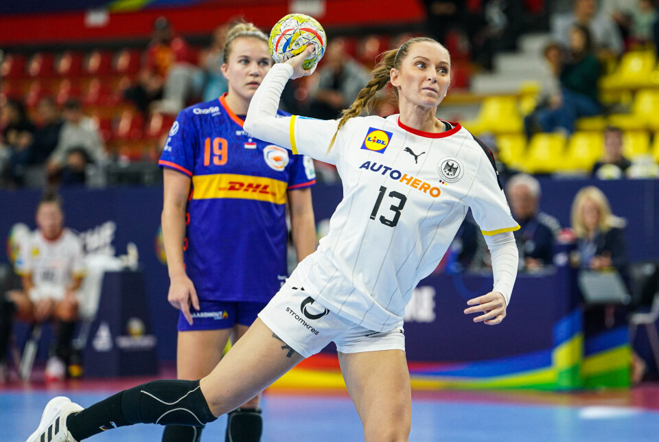 Silje Petersen skyder straffe i en kamp mellem Tyskland og Holland ti november 2022