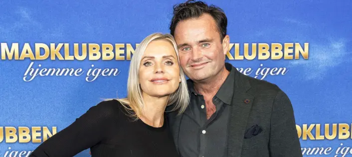 Nu reagerer Jeppe endelig på Janni og Karstens genforening