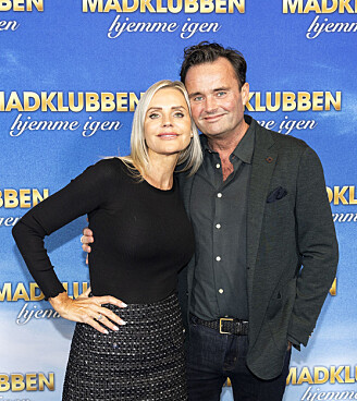 Nu reagerer Jeppe endelig på Janni og Karstens genforening