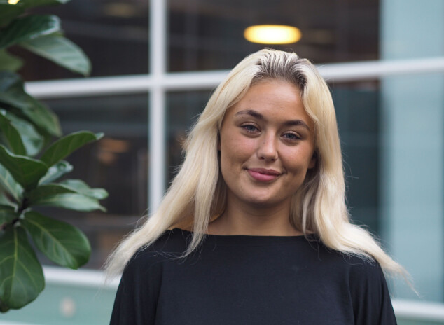 'Ex on the beach'-Liv indrømmer: Dømt for at bide dørmand