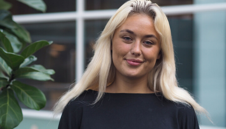 'Ex on the beach'-Liv indrømmer: Dømt for at bide dørmand