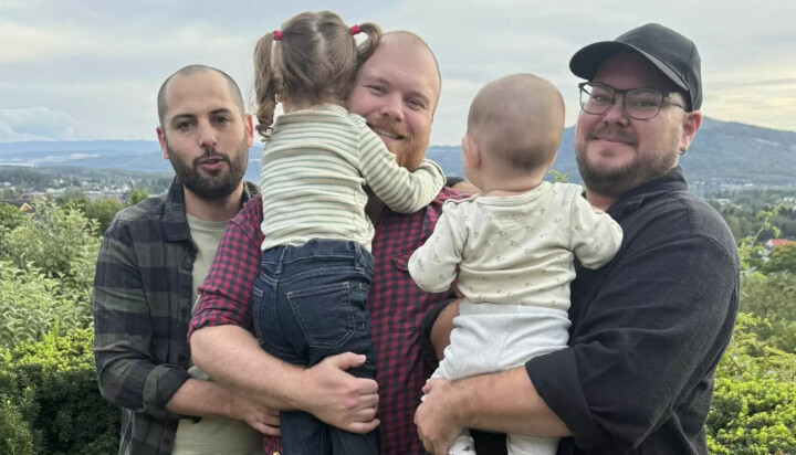 De er tre forelskede fædre med to børn: 'Det vigtigste er, at børnene er ønskede og elskede'