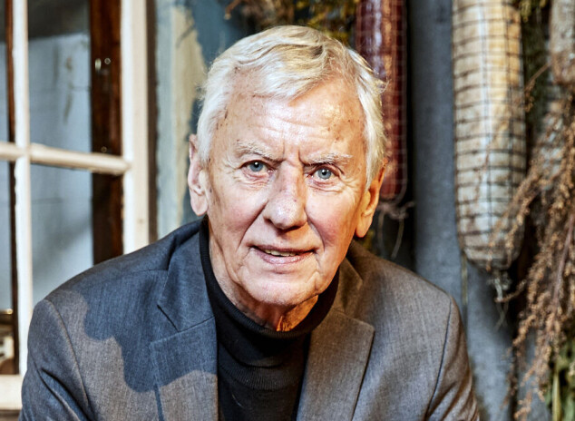Trist besked! Paul Hüttel er død