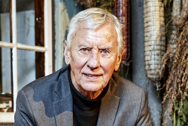 Trist besked! Paul Hüttel er død