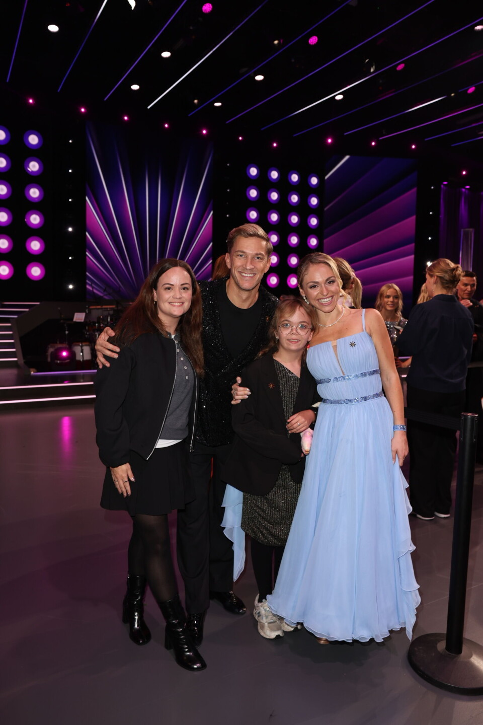 Nalina og hendes mor Karina Hvid Arensbach mødte Jasmin Lind og Michael Olesen efter 'Vild med dans - Knæk cancer'