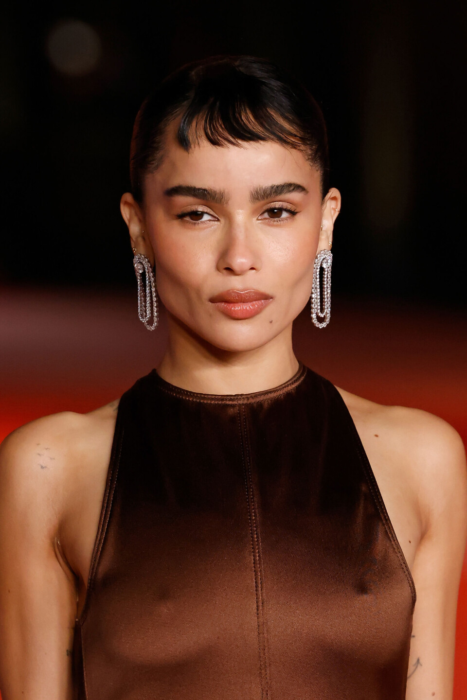 Zoë Kravitz med man repeller-pandehår.