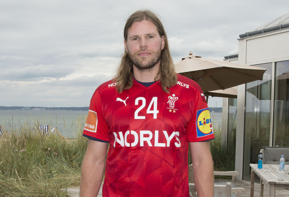 Se billederne: Korthåret Mikkel Hansen støttede den gode sag med sin far