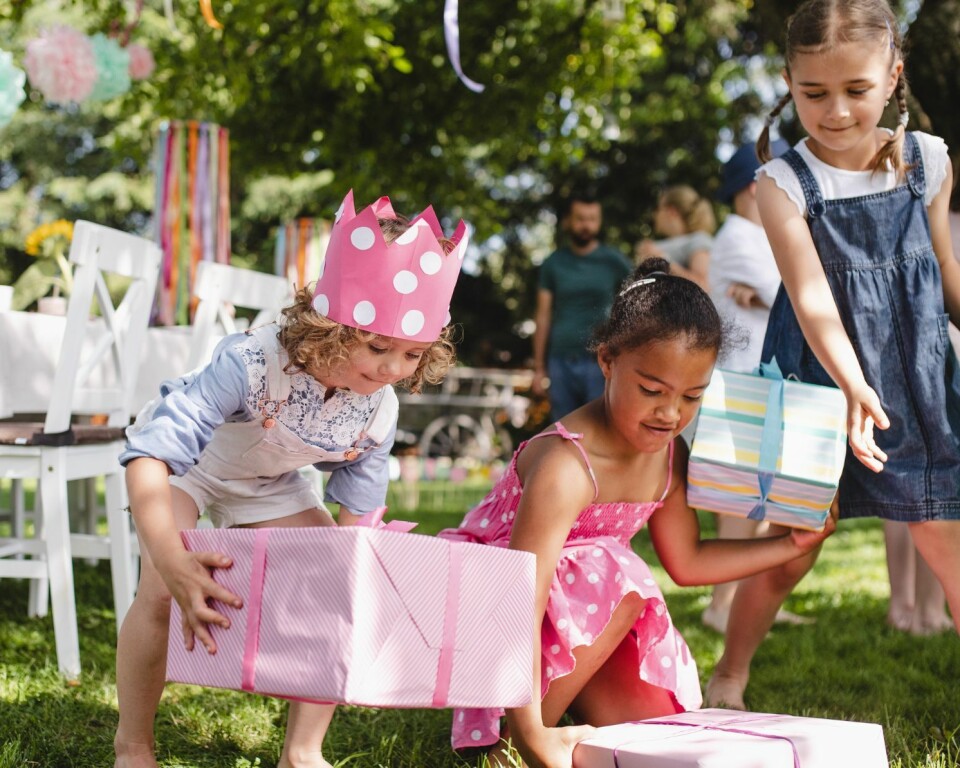 Min datters klasse vil indføre gavefri fødselsdage – jeg synes, at det er latterligt