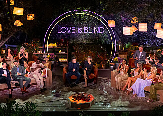 'Love is blind'-deltager chokerer: Holdt baby hemmelig