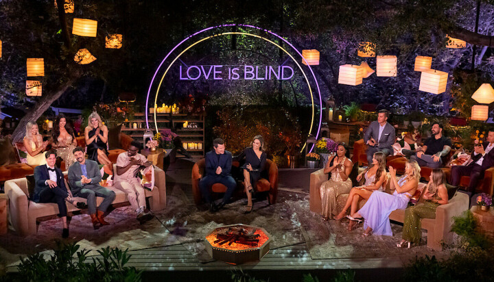 'Love is blind'-deltager chokerer: Holdt baby hemmelig