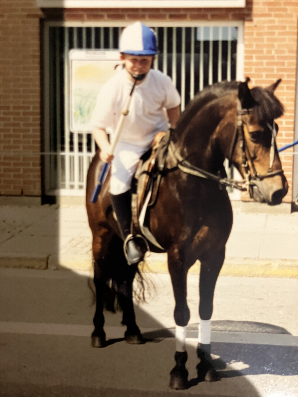 Rasmus på sin første pony.