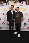 Simon og Alex på den røde løber til forpremieren på 'Paradise Hotel' 2026