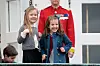 Grin og god stemning med kusine prinsesse Josephine, da dronning Margrethes fødselsdag blev fejret på Marselisborg Slot i Aarhus i 2017.