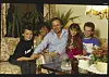 June og Peter Belli åbnede altid dørene for pressen
og gav interviews med børnene Michel, Chano og
Natasja. Her ses familien Belli i 1988.