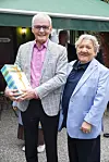 Lohmanns
nære venner og genboer, Tage
Frandsen,
78, og Karsten Jensen, 76.