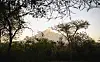 Der er udsigt til vulkanen Mount Meru fra Natashas terrasse.