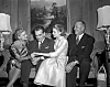 Grace Kellys eventyrlige bryllup i Monaco: Fra Hollywood-stjerne til ...