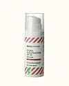 Matas Striber hydra ansigtslotion SPF 50 i hvid pumpeflaske mod lys baggrund