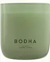 Tænd et velduftende og naturligt lys, der fylder dit badeværelse med friske noter fra agurkeskal, middelhavs-fennikel, liljekonval, grøn cedertræ og røgelse.
Refresh Ritual Incense Candle, Bodha, 545 kr