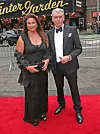 Keely Shaye Smith og Pierce Brosnan.
