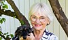 Pia Kjærsgaard med sin hund.