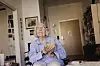 Gudrun Jessen fotograferet i sin lejlighed i plejehjemmet i Generationernes hus på Aarhus Ø. Gudrun Jessen udkommer med en bog om livet på plejehjemmet.