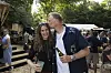 Trine Johst Vammen og Christian Degn blandt festivalgæster i skovområde på Smukfest 2026