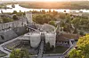Aftensol over Kalemegdan fæstning og floden i Beograd set fra luften.