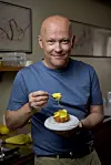 Jakob Mielckes laver gourmet-citronmåne.