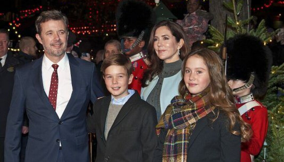 Mary, 50, og Frederik, 54, nød en dejlig aften sammen med deres 11-årige tvillinger, Vincent og Josephine. (Foto: Keld Navntoft/Tivoli)