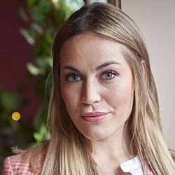 Nu sker det: Amalie Szigethy vender tilbage