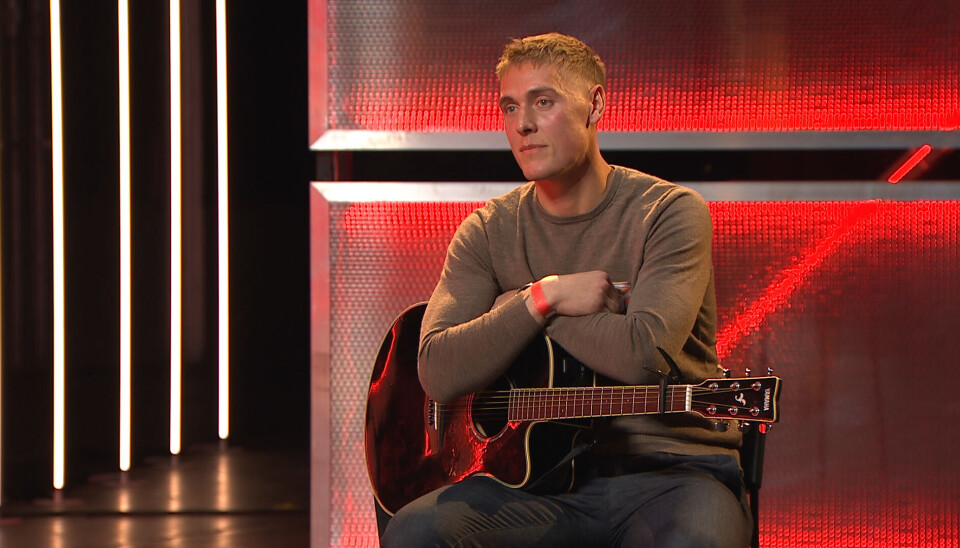 Uhhh! Her spiller Simon fra ‘X Factor’ professionel fodbold