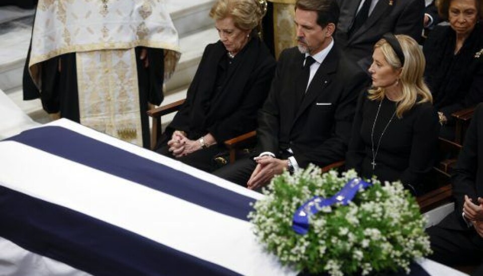 Dronning Anne-Marie med kronprins Pavlos, 55, og kronprinsesse Marie-Chantal, 54. (Foto: Stoyan Nenov - Pool/Getty Images )