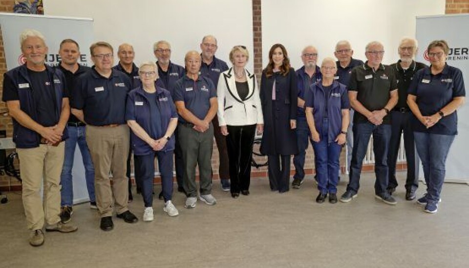 I oktober deltog Mary, da Hjerteforeningen introducerede patientstøtter til hjertepatienter på Aarhus Universitetshospital. Her ses hun med støttepersonerne og Karin Salling, der gennem Salling Fondene har støttet projektet med 5,8 millioner kroner. (Foto: Niels Henrik Dam)