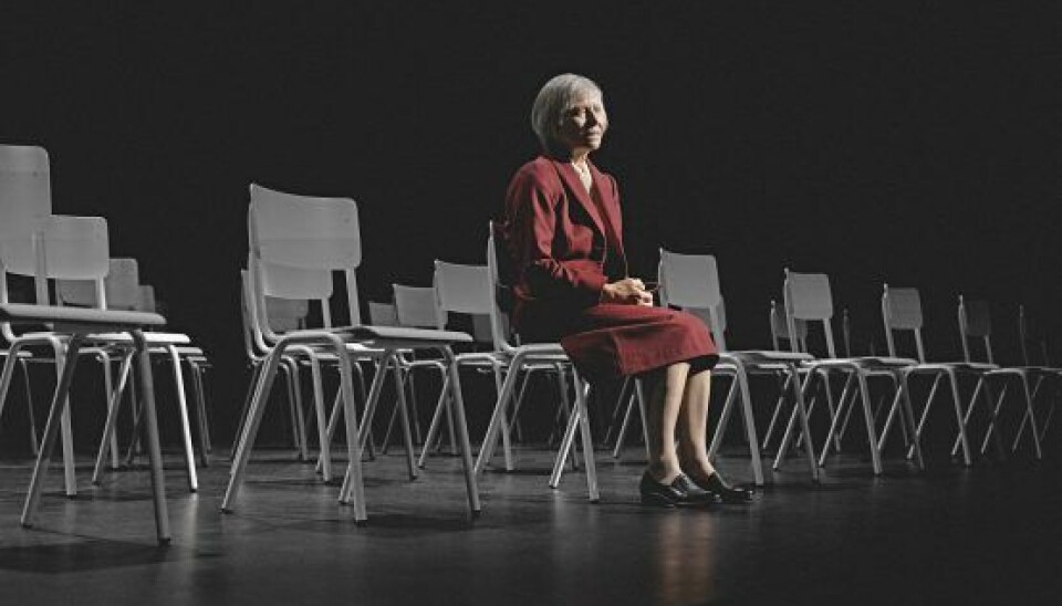 Den næsten to timer lange monolog er ifølge den 73-årige skuespiller en udfordring. – Men også skønt og spændende, siger hun.(Foto: Camilla Winther/Det Kongelige Teater)