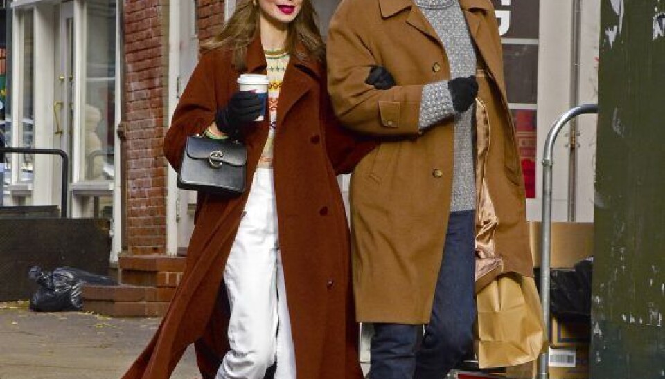 Lily mødte filminstruktøren Charlie McDowell tilbage i 2019. De to blev gift i 2021 ved et intimt bryllup. (Foto: Getty Images)