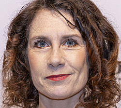 Mia i konfrontation med Casper: Blev holdt udenfor