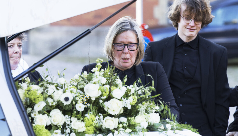 Marianne Nybos svære farvel ved Britts kiste.