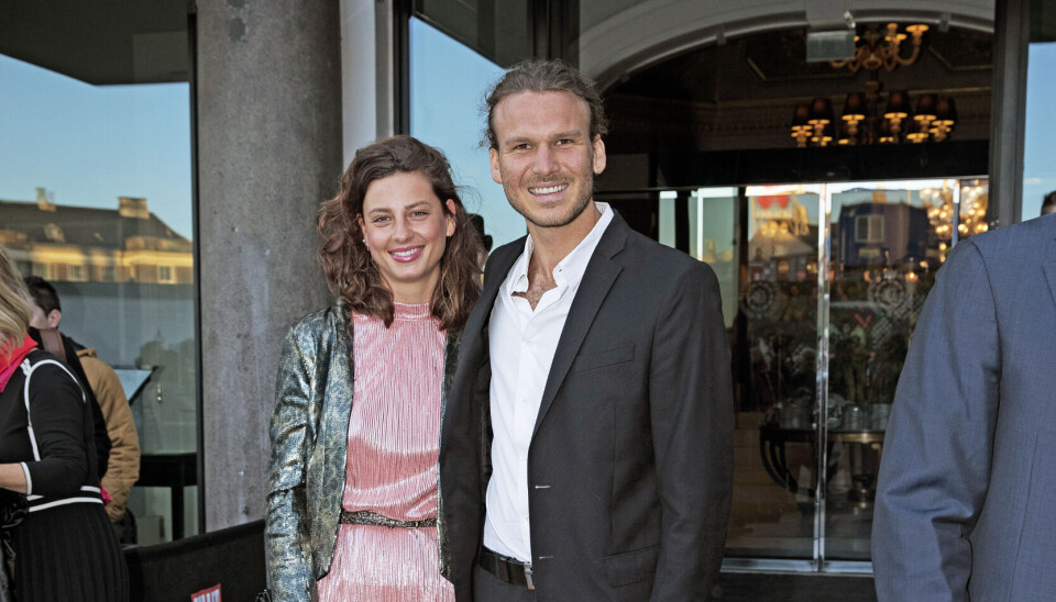 Louise har taget orlov fra sit
studie til fysioterapeut for at
rejse med
familien.